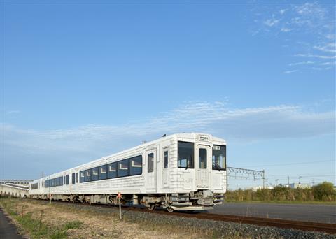 TOHOKUEMOTION　車体
